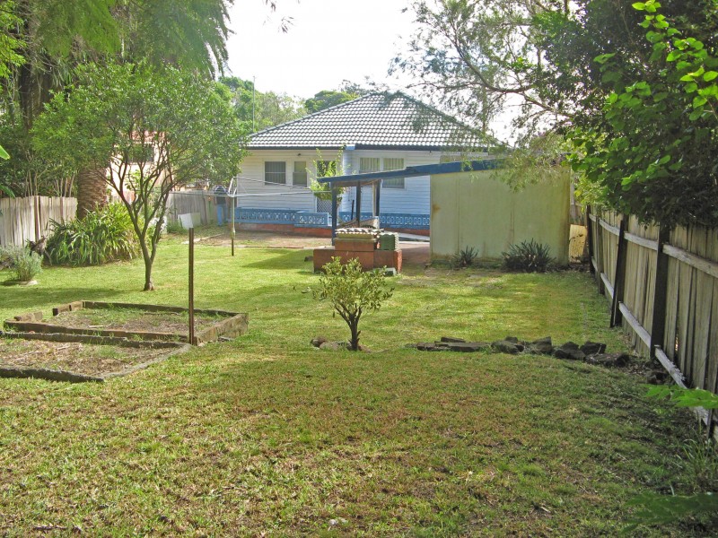 5 Oak Street, Blackwall NSW 2256