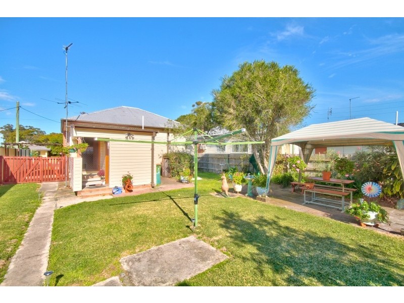 35 Bowden Road, Woy Woy NSW 2256