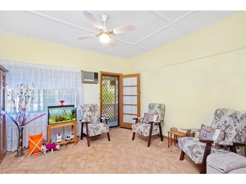 35 Bowden Road, Woy Woy NSW 2256