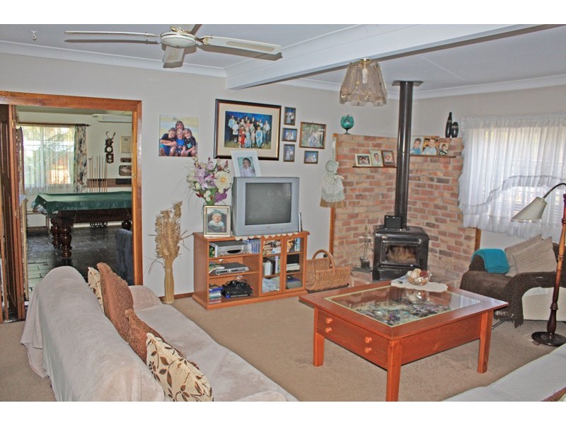 38 Mckenzie Ave, Woy Woy NSW 2256