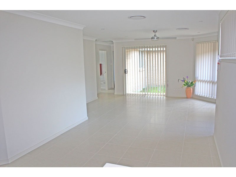 2/71 Victoria Road, Woy Woy NSW 2256