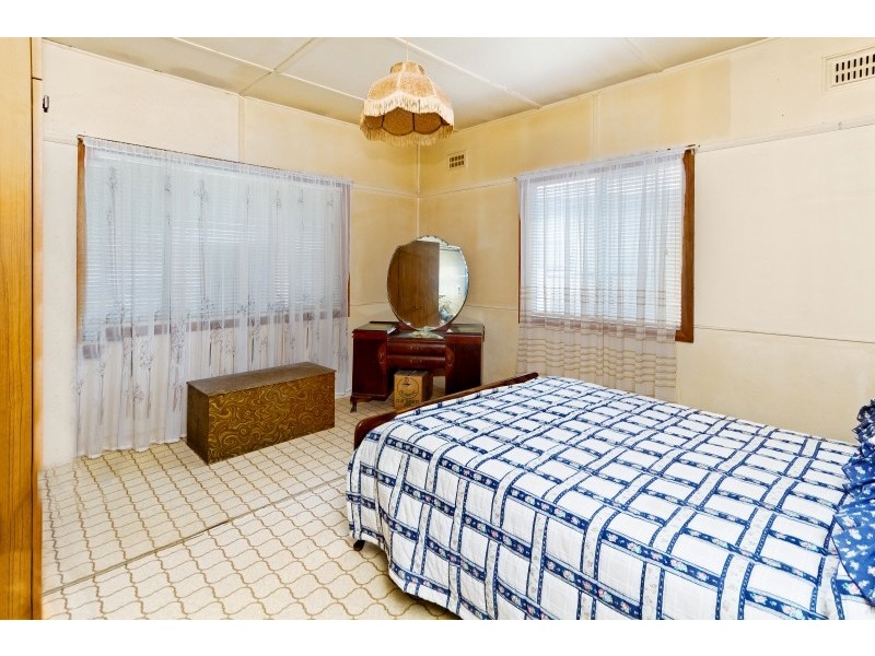 27 Farnell Road, Woy Woy NSW 2256