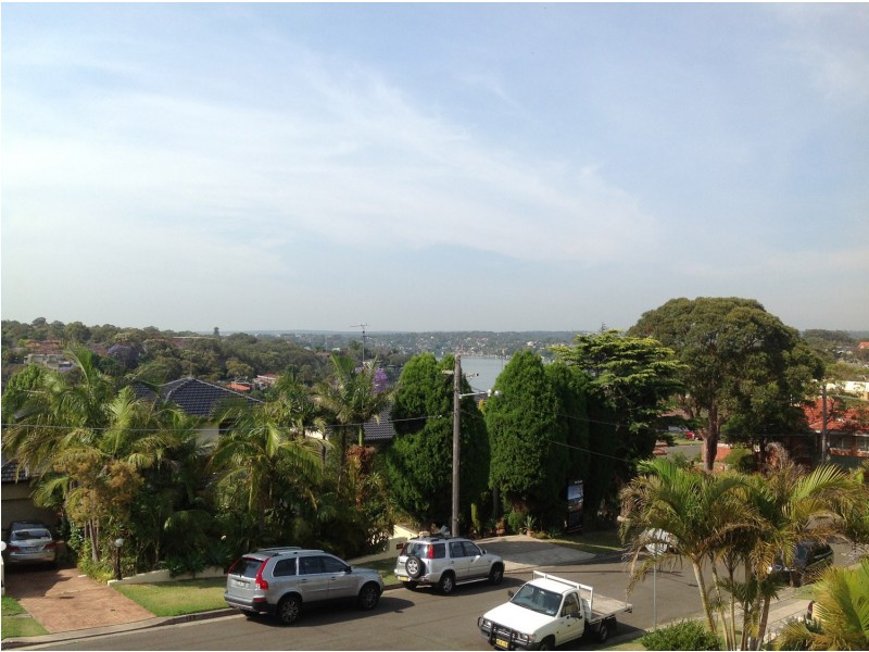 11 CRAWFORD ST, Blakehurst NSW 2221