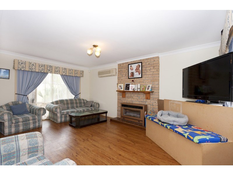 5 Hydrangea Pl, Macquarie Fields NSW 2564