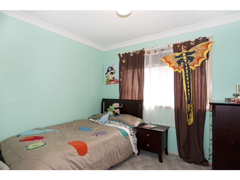 5 Hydrangea Pl, Macquarie Fields NSW 2564