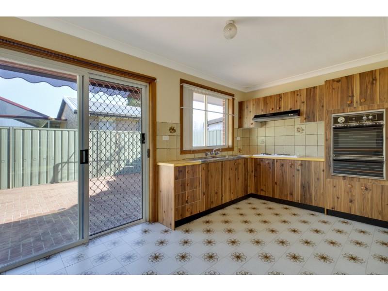 Macquarie Fields NSW 2564