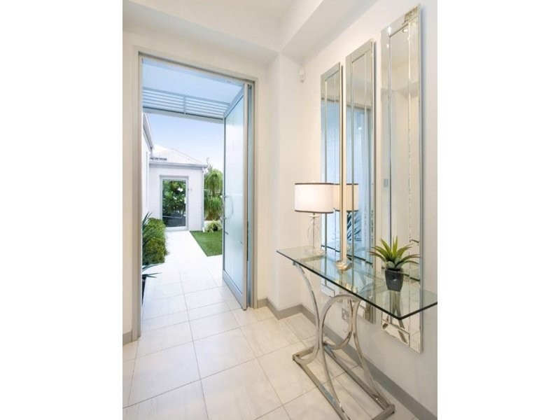 51 Plymouth Street, Alderley QLD 4051