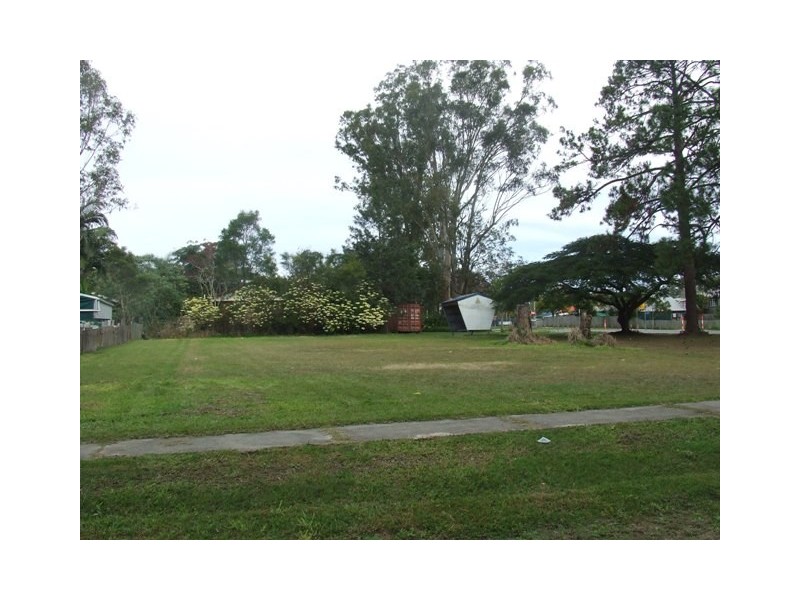 2 English Street, Elimbah QLD 4516