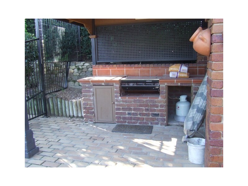 103 ARRABRI AVENUE, Mount Ommaney QLD 4074