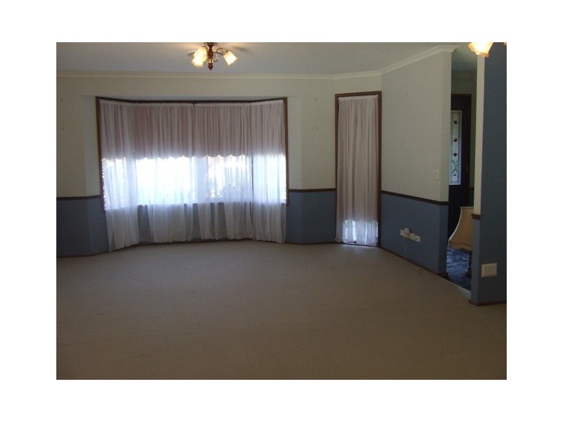 103 ARRABRI AVENUE, Mount Ommaney QLD 4074