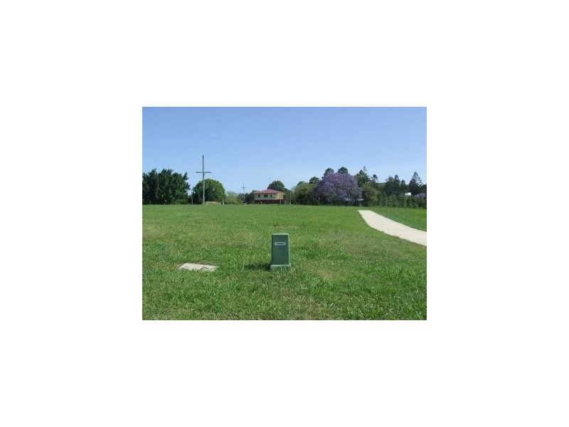 18 Overton Way, Kin Kin QLD 4571