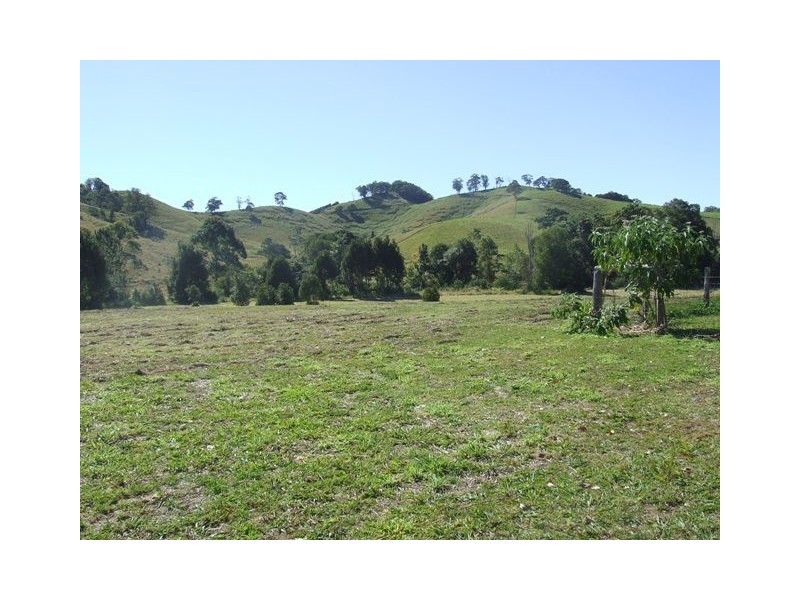 18 Overton Way, Kin Kin QLD 4571