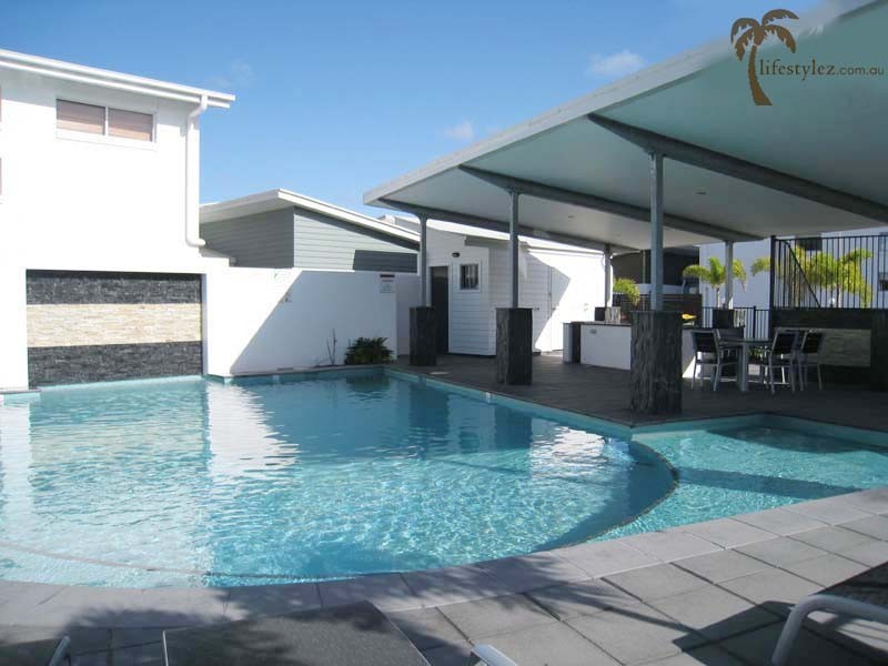 Burleigh Waters QLD 4220