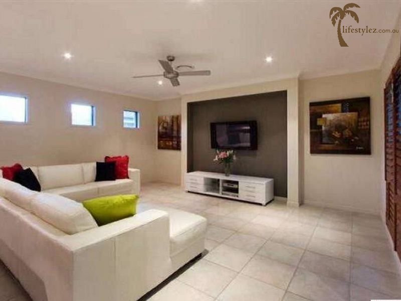 Hope Island QLD 4212