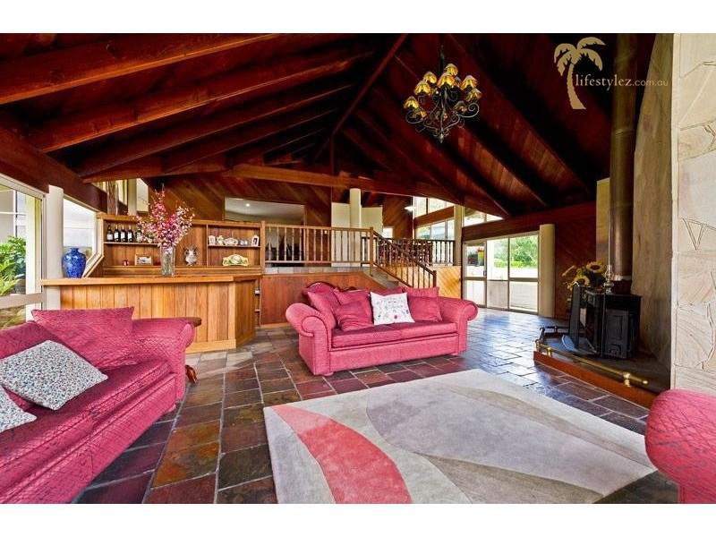 30 Holyrood Road, Maudsland QLD 4210