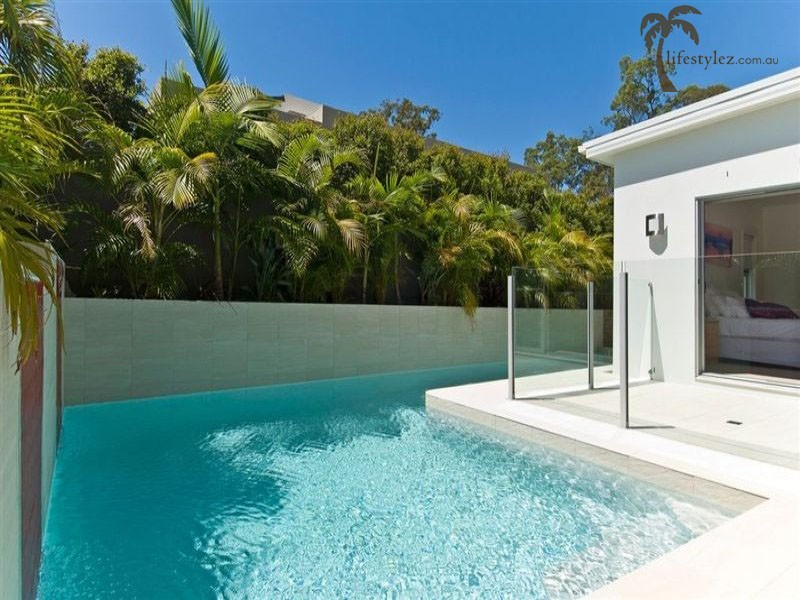 18 Corvus Drive, Robina QLD 4226