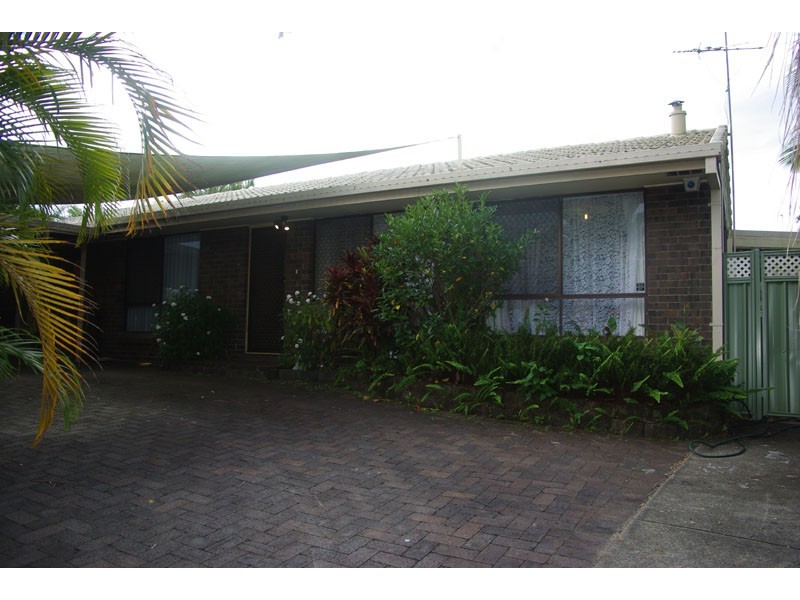 32 Alison Road, Carrara QLD 4211