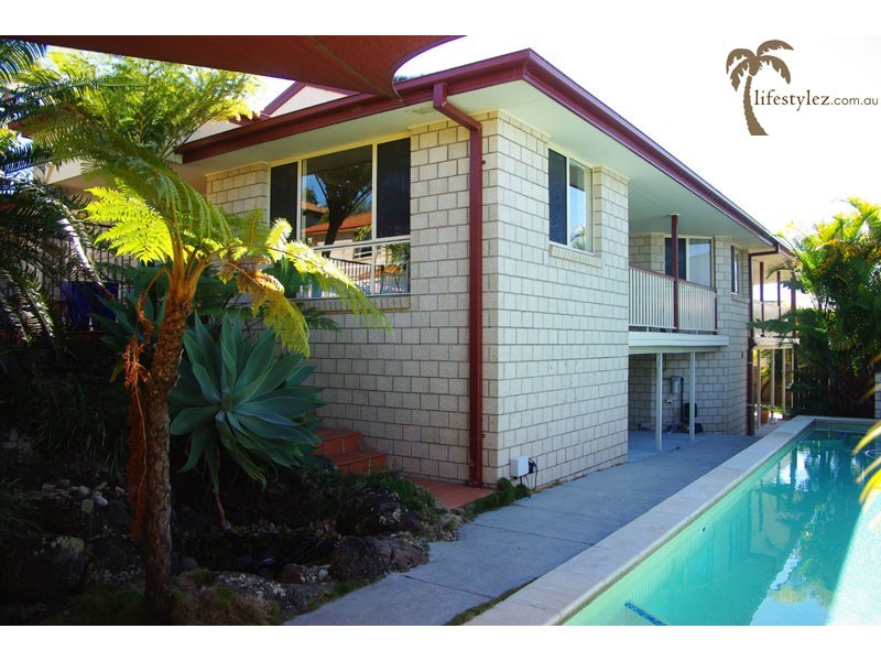 Highland Park QLD 4211