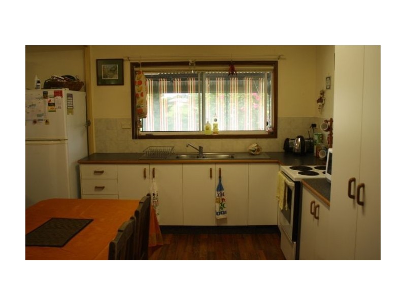 Lake Eacham QLD 4884