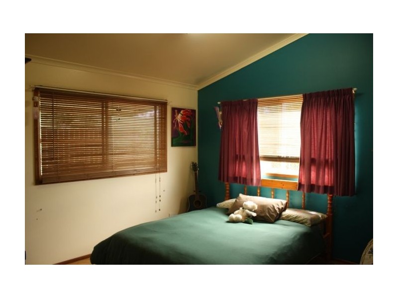 Lake Eacham QLD 4884