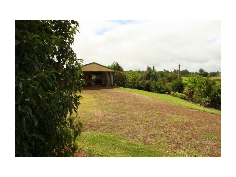 Lake Eacham QLD 4884
