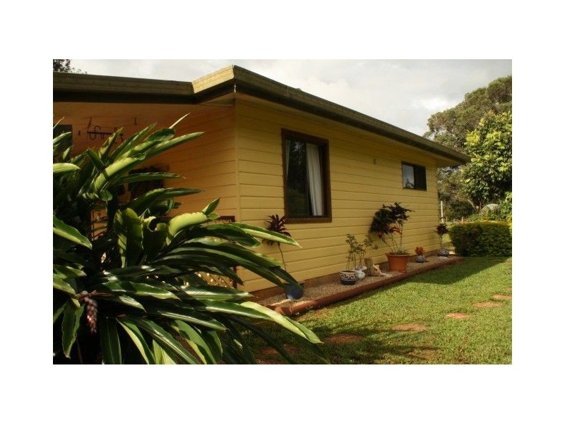 Lake Eacham QLD 4884