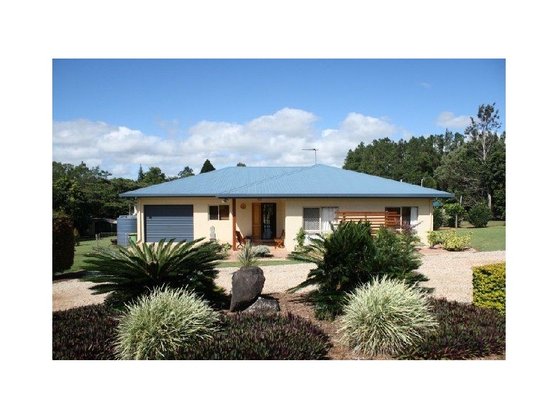 Lake Eacham QLD 4884