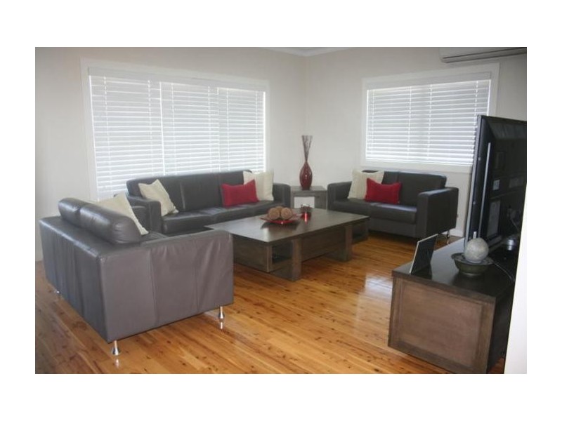 51 Cantebury, Glenfield NSW 2167