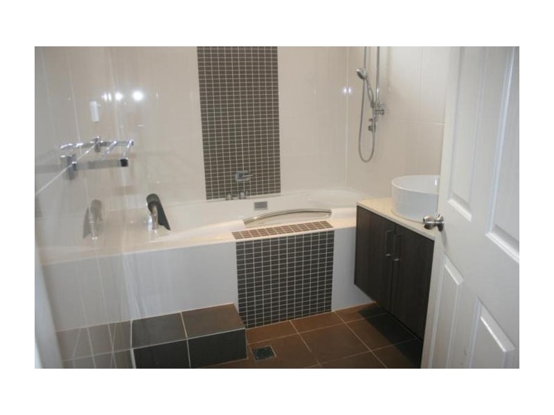 51 Cantebury, Glenfield NSW 2167