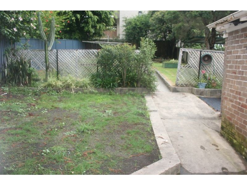 woniora rd, Hurstville NSW 2220