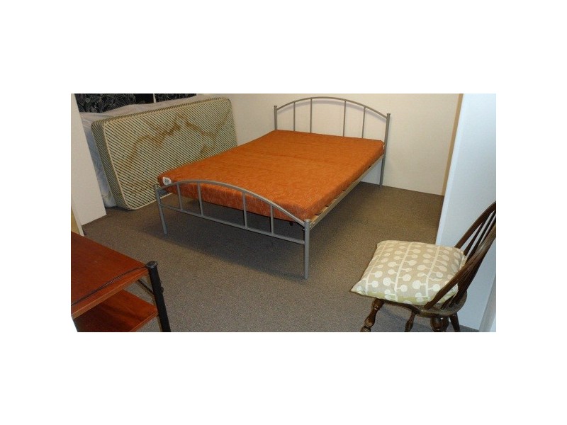 G01W/140 Carillon ave, Newtown NSW 2042