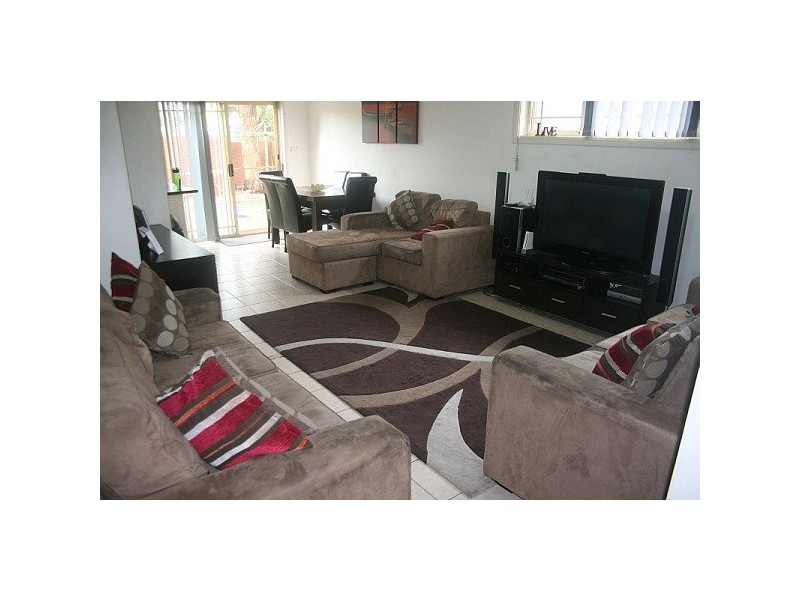 4/1A Boardman Avenue, Yagoona NSW 2199