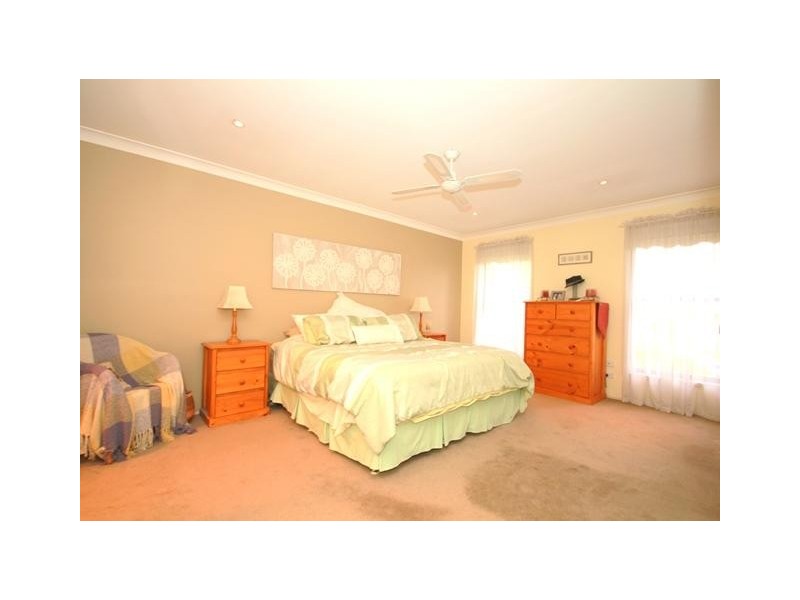 5 Brooke st, Georges Hall NSW 2198