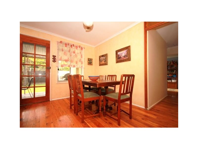 5 Brooke st, Georges Hall NSW 2198