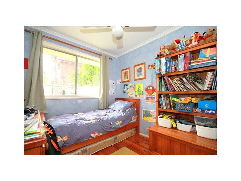 5 Brooke st, Georges Hall NSW 2198