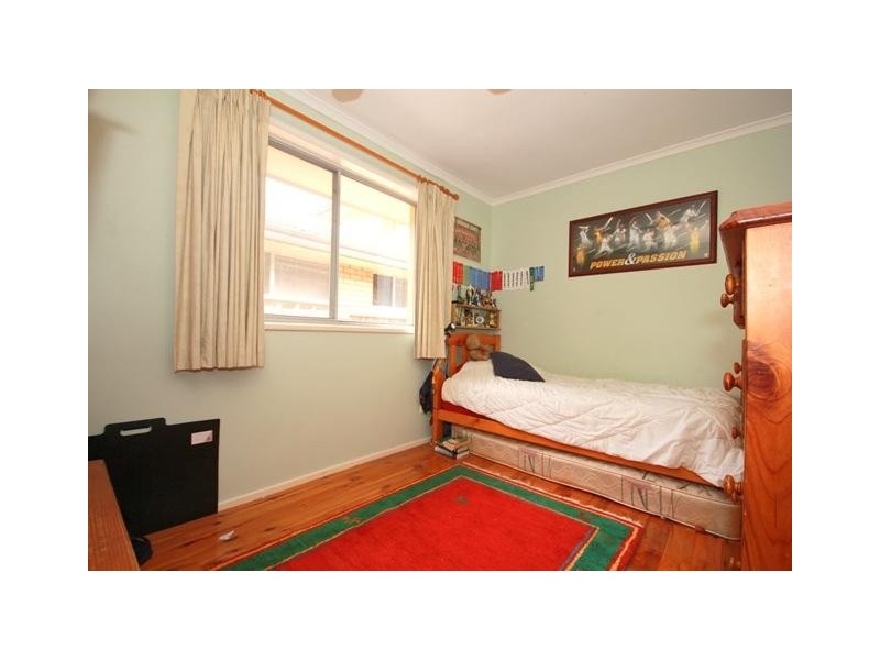 5 Brooke st, Georges Hall NSW 2198