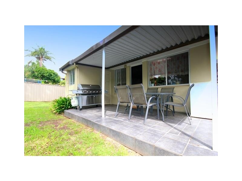 5 Brooke st, Georges Hall NSW 2198