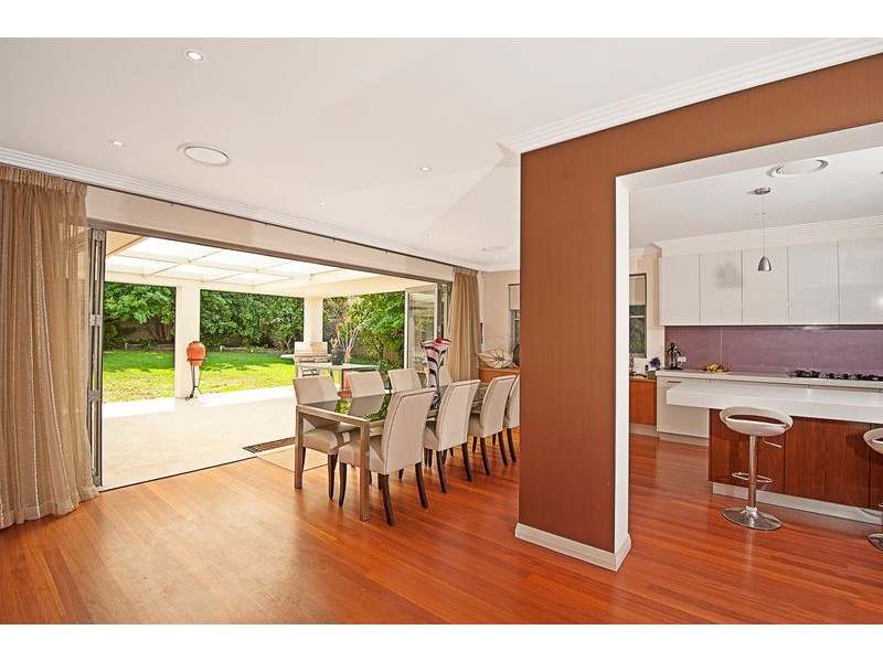 8 East St, Blakehurst NSW 2221