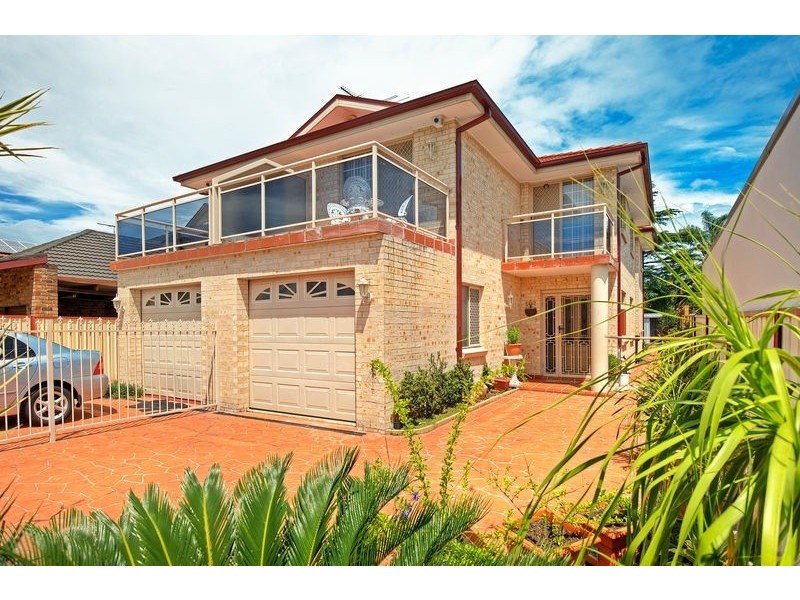 14 Emmaline st, Ramsgate Beach NSW 2217
