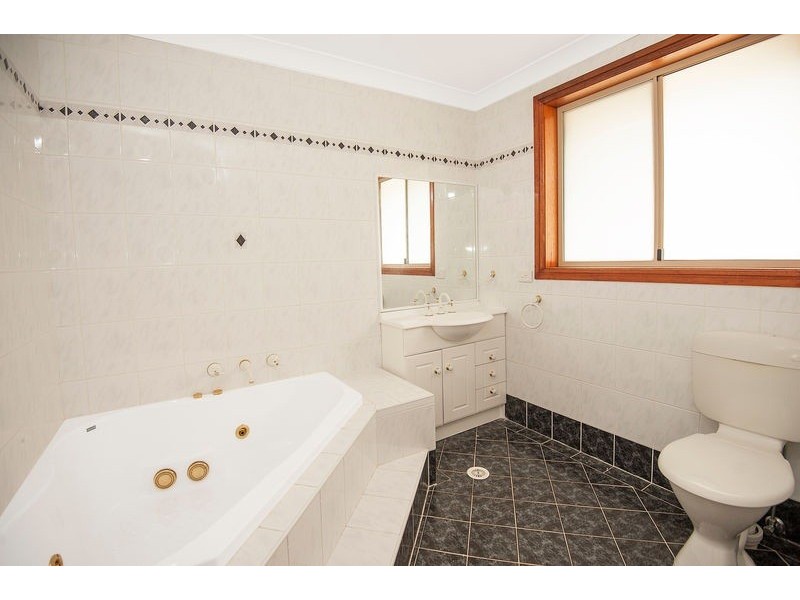 14 Emmaline st, Ramsgate Beach NSW 2217