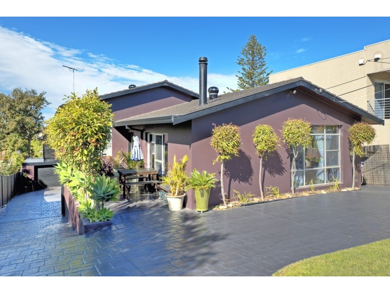 22 Curtis Ave, Taren Point NSW 2229