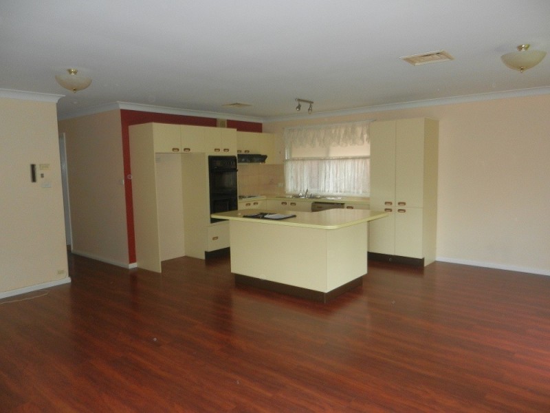 13 Bobbin Place, Bangor NSW 2234