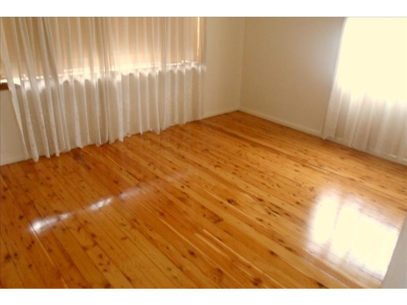 19 Bulwarra Ave, Sefton NSW 2162