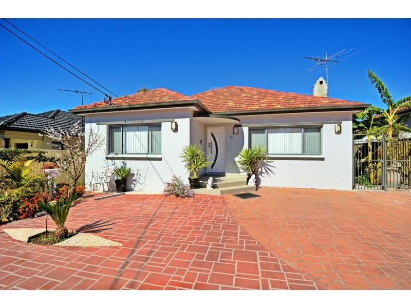 6 Stuart street, Blakehurst NSW 2221