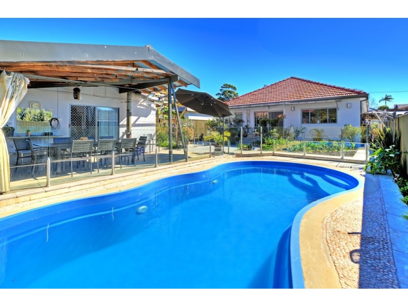 6 Stuart street, Blakehurst NSW 2221