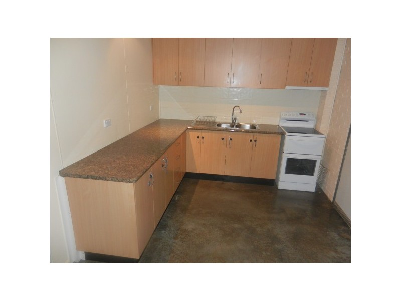 2 Glenbrook Crescent, Georges Hall NSW 2198