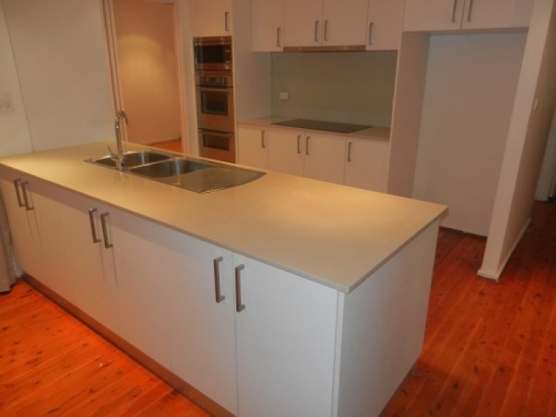 954 King Georges Road, Blakehurst NSW 2221