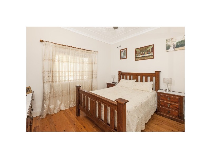 118 Carrington Avenue, Hurstville NSW 2220