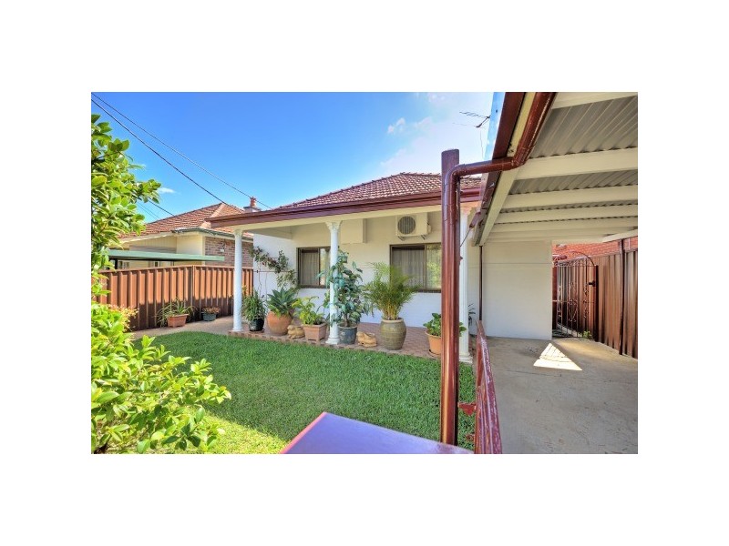 118 Carrington Avenue, Hurstville NSW 2220