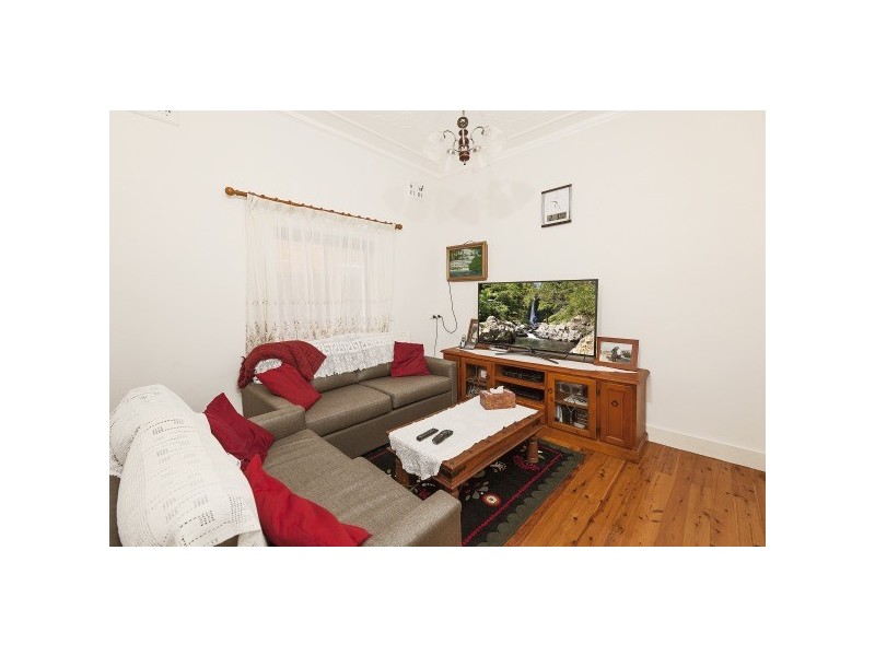 118 Carrington Avenue, Hurstville NSW 2220